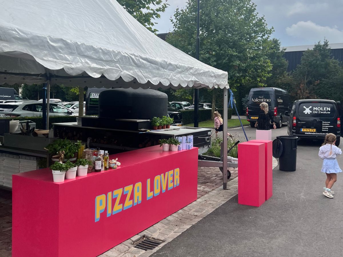 pizza-di-valentino-huist-in-het-oude-honingcomplex-in-nijmegen